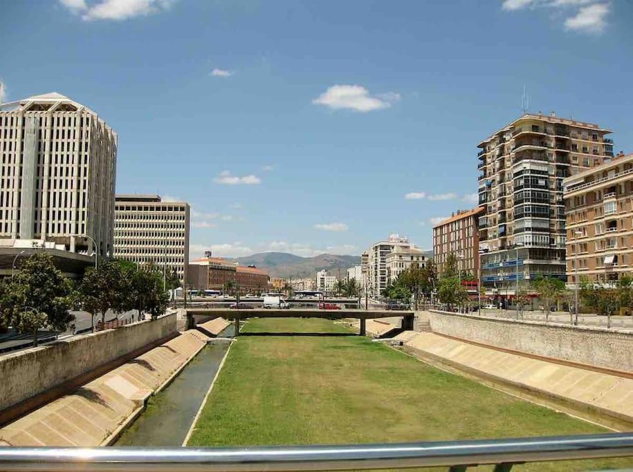 Апартаменты El Rincon De Apolo. Atico Con Aparcamiento Gratis. Малага Экстерьер фото