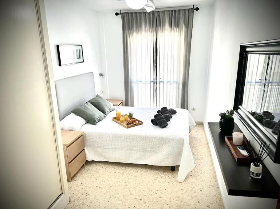 Апартаменты El Rincon De Apolo. Atico Con Aparcamiento Gratis. Малага Экстерьер фото