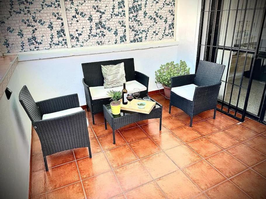 Апартаменты El Rincon De Apolo. Atico Con Aparcamiento Gratis. Малага Экстерьер фото