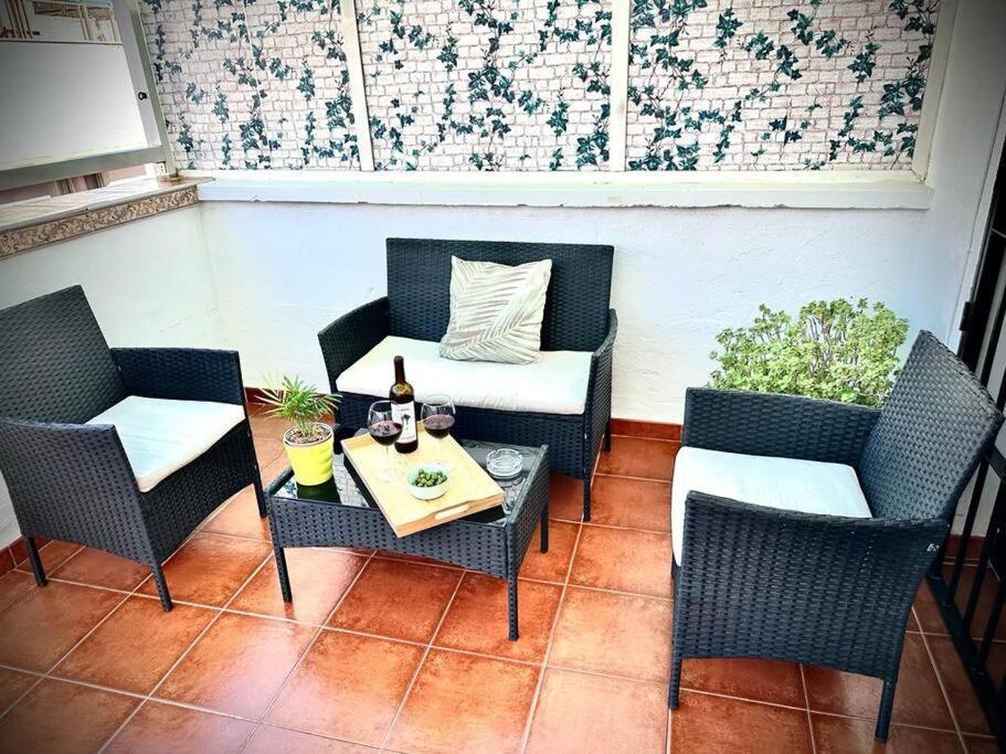 Апартаменты El Rincon De Apolo. Atico Con Aparcamiento Gratis. Малага Экстерьер фото